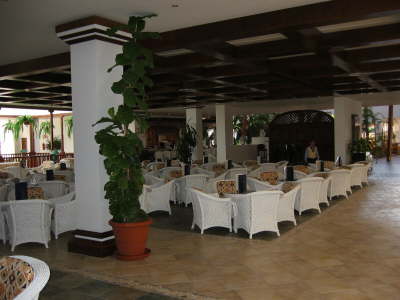 Piano bar